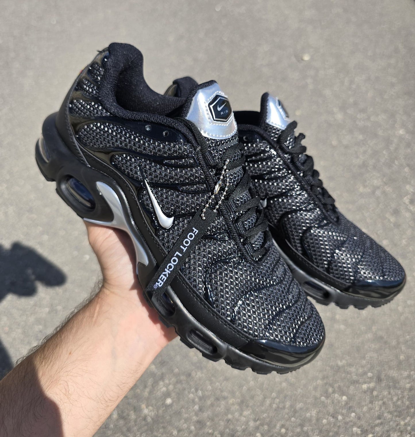 Nike TN Negra y Plata