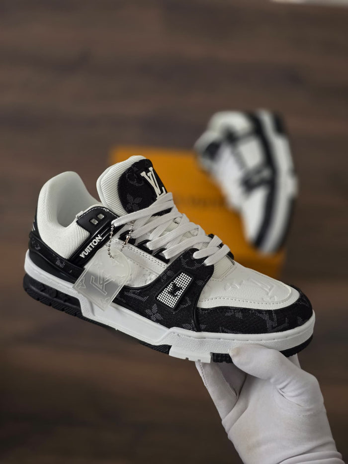 LV Trainer · Modelo 02